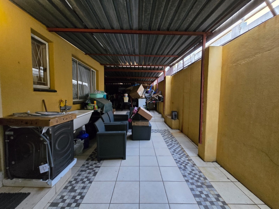 4 Bedroom Property for Sale in Waterkloof Ridge Gauteng