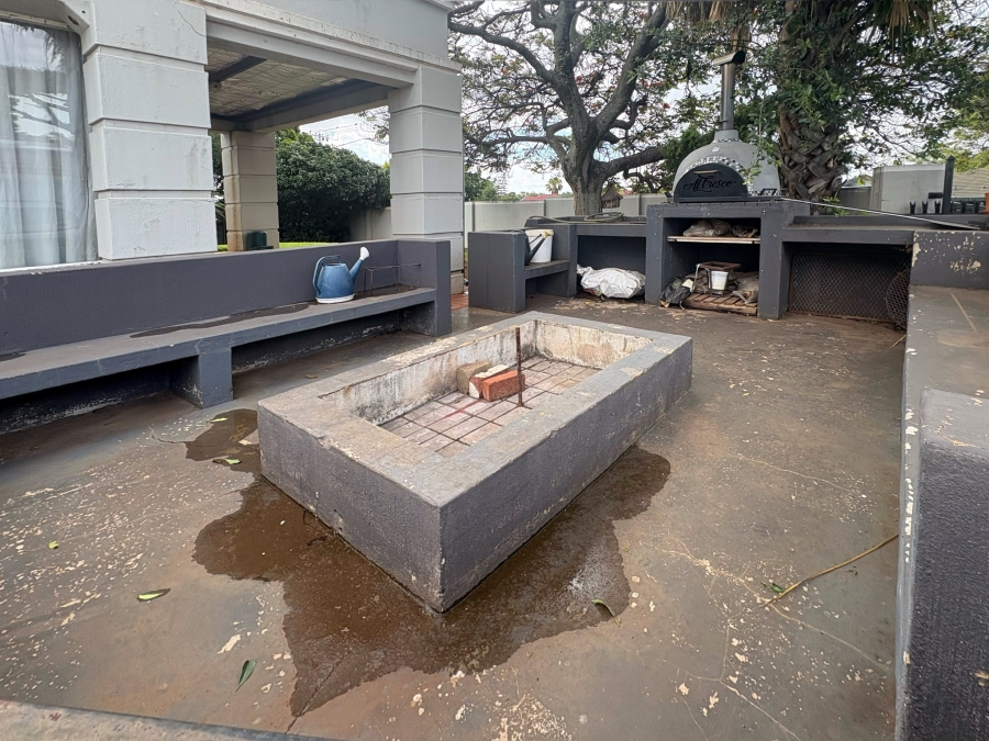 5 Bedroom Property for Sale in Wonderboom Gauteng