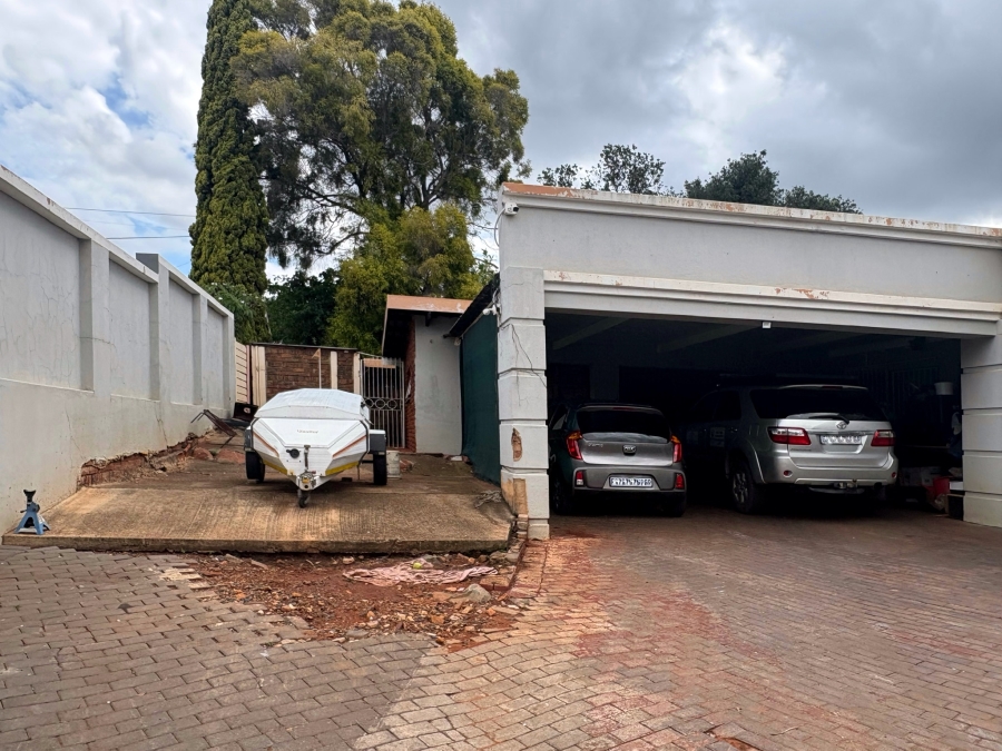 5 Bedroom Property for Sale in Wonderboom Gauteng
