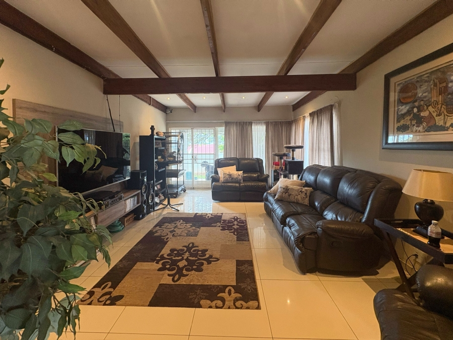 5 Bedroom Property for Sale in Wonderboom Gauteng