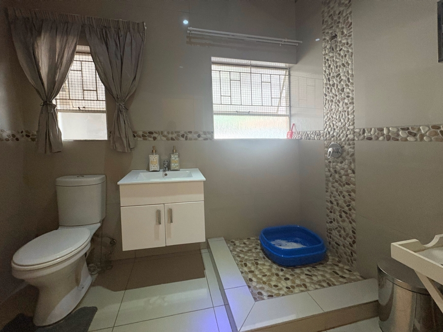 5 Bedroom Property for Sale in Wonderboom Gauteng