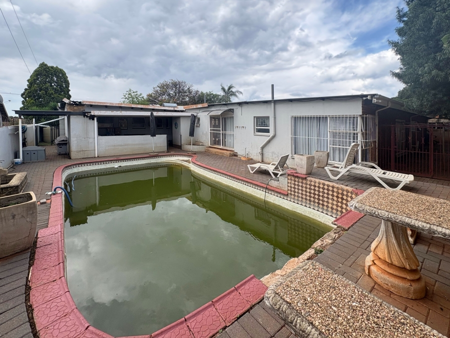 5 Bedroom Property for Sale in Wonderboom Gauteng