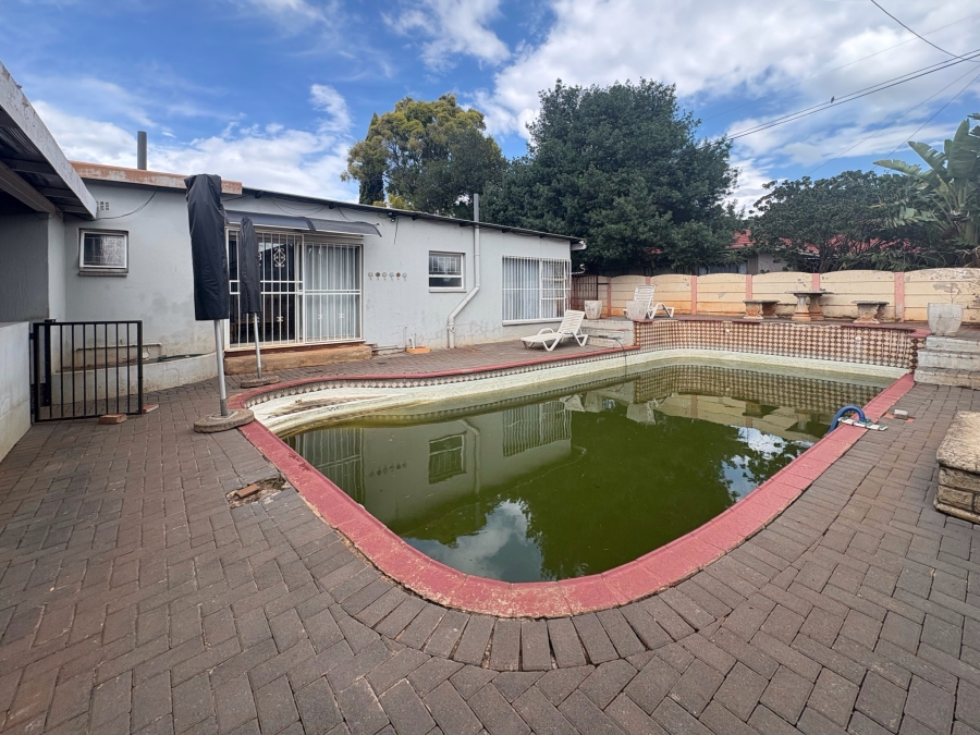 5 Bedroom Property for Sale in Wonderboom Gauteng