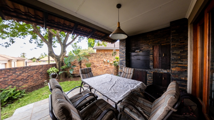 3 Bedroom Property for Sale in Thatchfield Cresent Gauteng