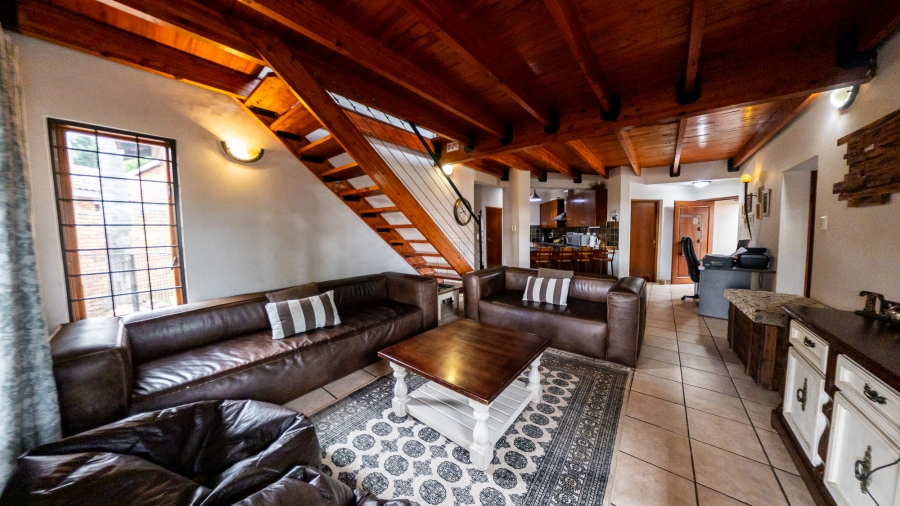 3 Bedroom Property for Sale in Thatchfield Cresent Gauteng