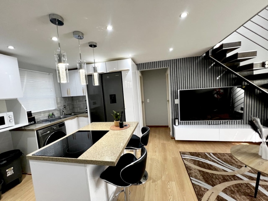 2 Bedroom Property for Sale in Fourways Gauteng