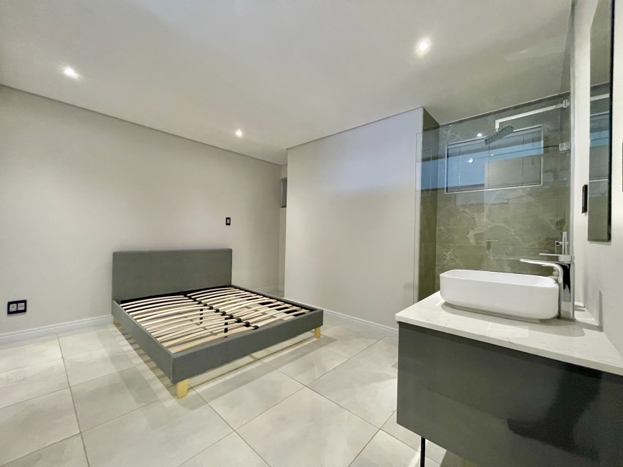 To Let 1 Bedroom Property for Rent in Upper Houghton Gauteng