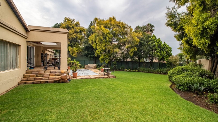 5 Bedroom Property for Sale in Marais Steyn Park Gauteng