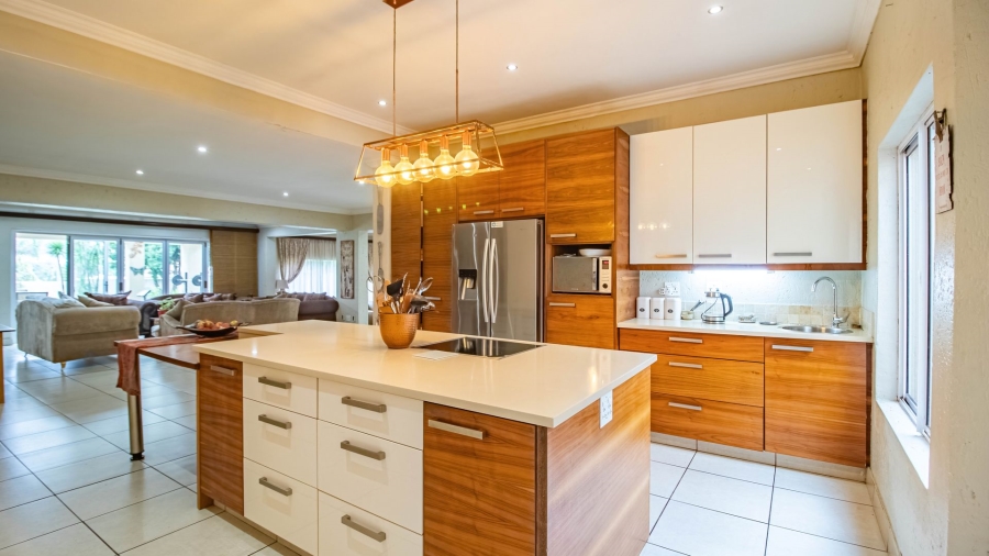 5 Bedroom Property for Sale in Marais Steyn Park Gauteng