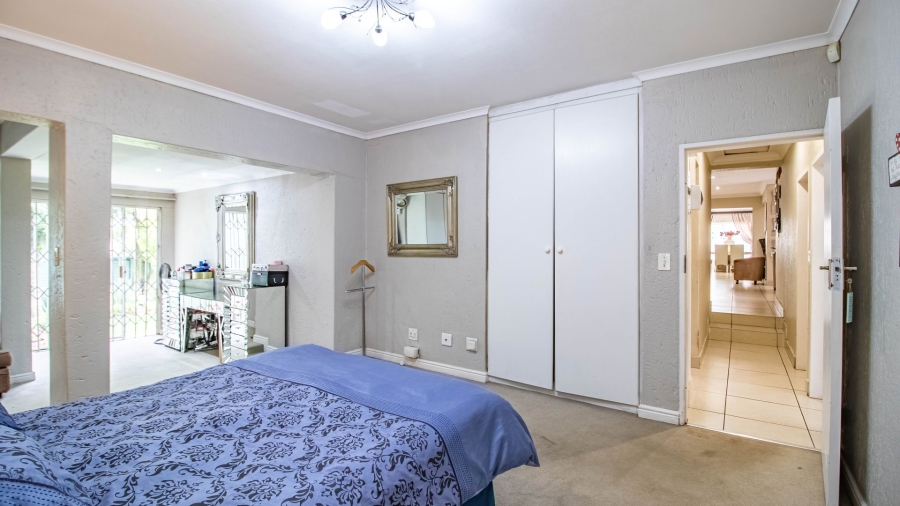 5 Bedroom Property for Sale in Marais Steyn Park Gauteng