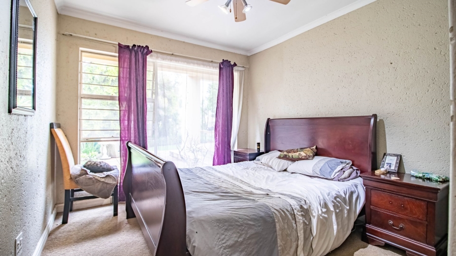 5 Bedroom Property for Sale in Marais Steyn Park Gauteng