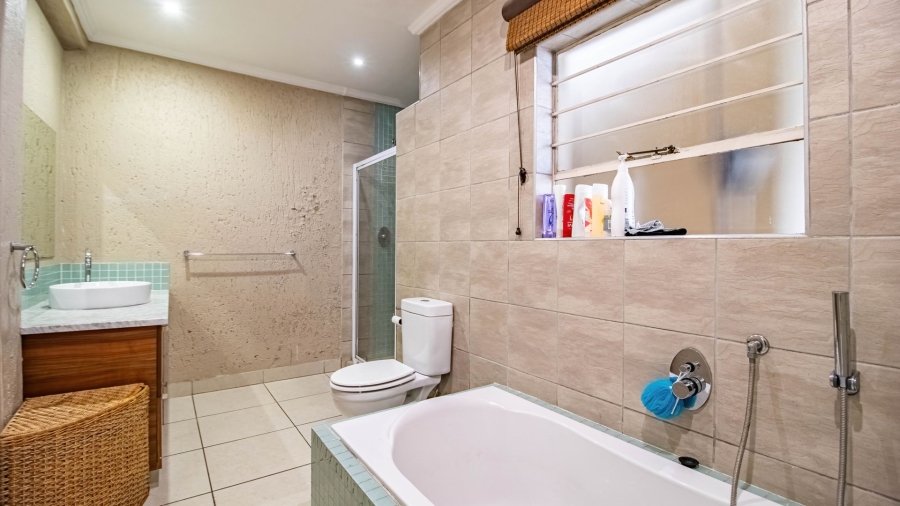 5 Bedroom Property for Sale in Marais Steyn Park Gauteng