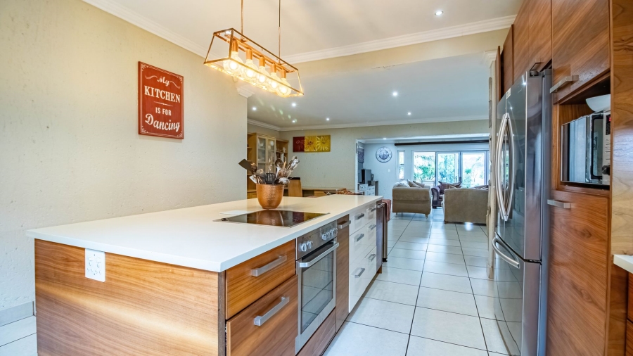 5 Bedroom Property for Sale in Marais Steyn Park Gauteng