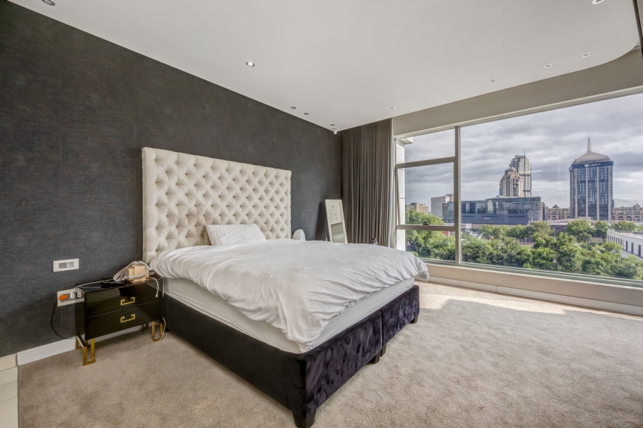 2 Bedroom Property for Sale in Sandhurst Gauteng