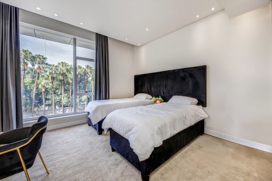 2 Bedroom Property for Sale in Sandhurst Gauteng