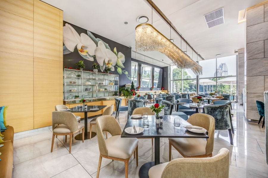 2 Bedroom Property for Sale in Sandhurst Gauteng