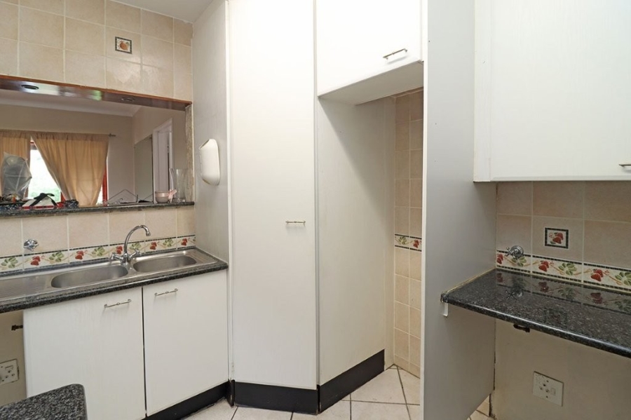 To Let 4 Bedroom Property for Rent in Sandringham Gauteng