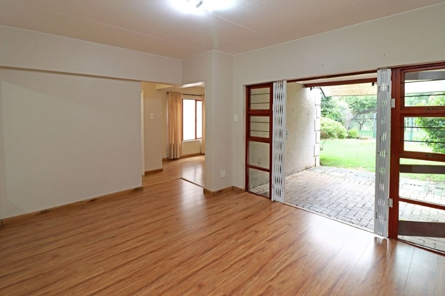 To Let 4 Bedroom Property for Rent in Sandringham Gauteng