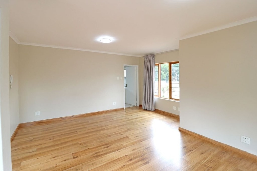 To Let 4 Bedroom Property for Rent in Sandringham Gauteng