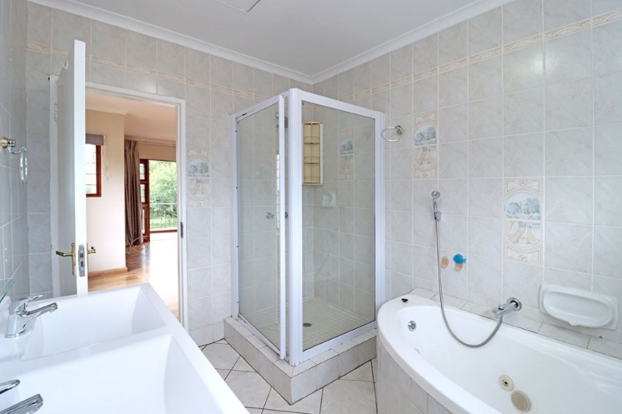 To Let 4 Bedroom Property for Rent in Sandringham Gauteng