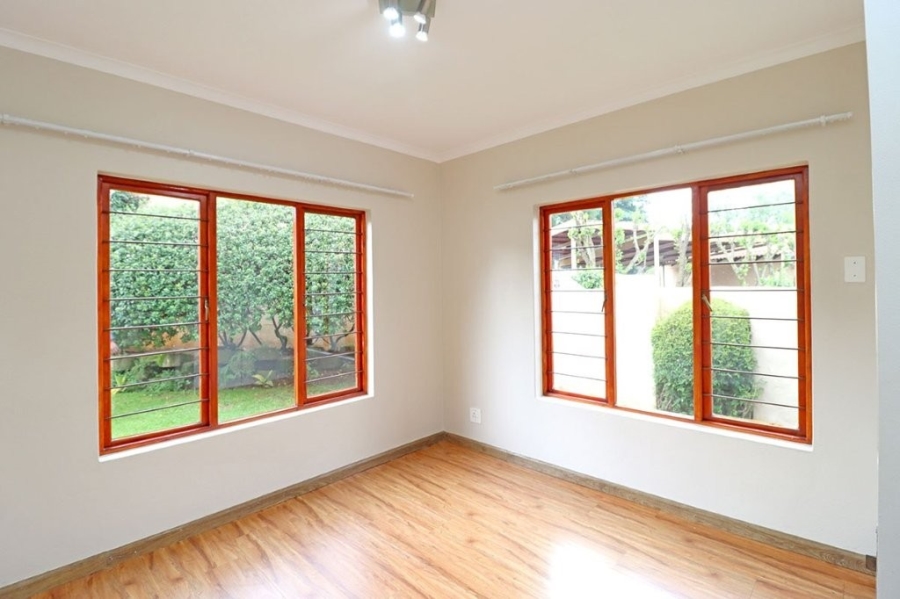 To Let 4 Bedroom Property for Rent in Sandringham Gauteng