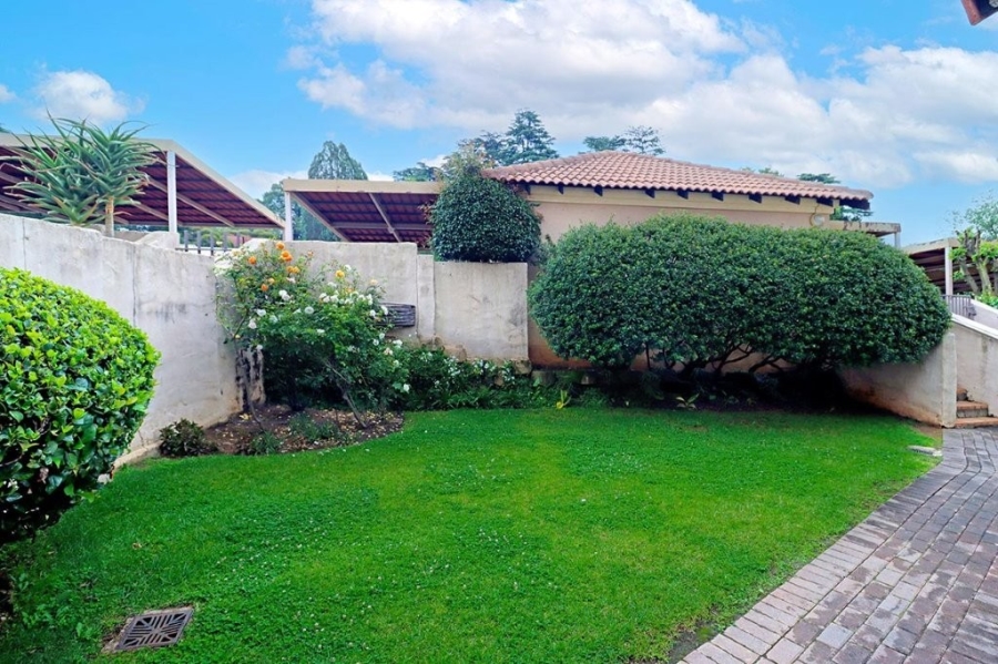 To Let 4 Bedroom Property for Rent in Sandringham Gauteng