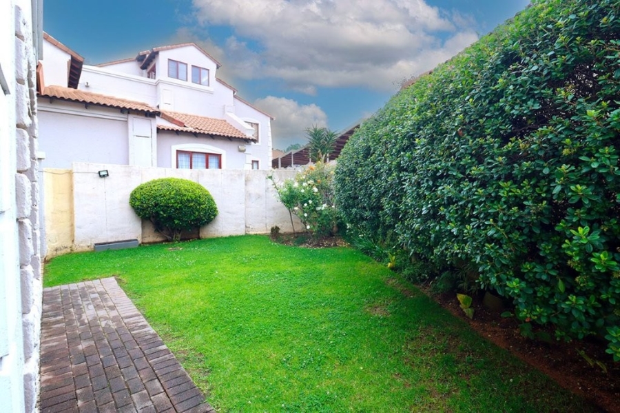 To Let 4 Bedroom Property for Rent in Sandringham Gauteng