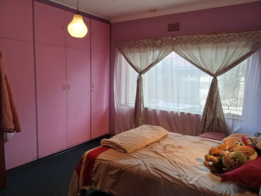 4 Bedroom Property for Sale in Witpoortjie Gauteng