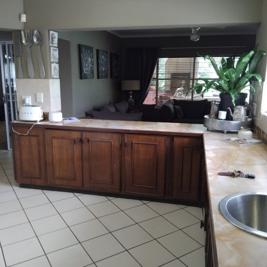 4 Bedroom Property for Sale in Greenhills Gauteng