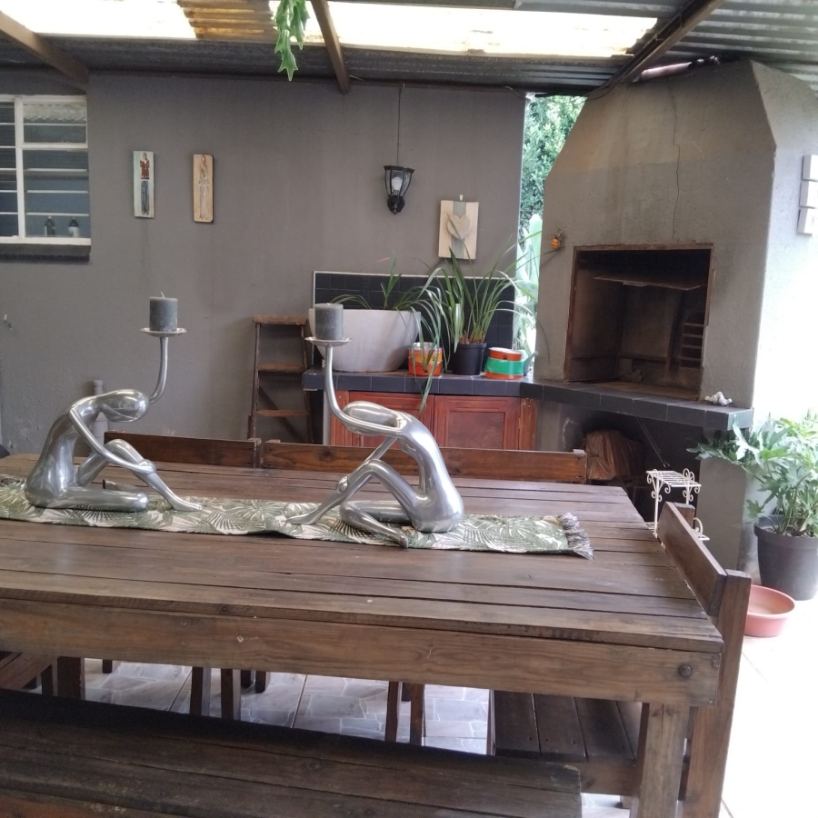 4 Bedroom Property for Sale in Greenhills Gauteng