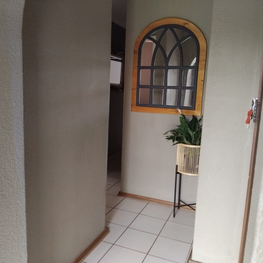 4 Bedroom Property for Sale in Greenhills Gauteng