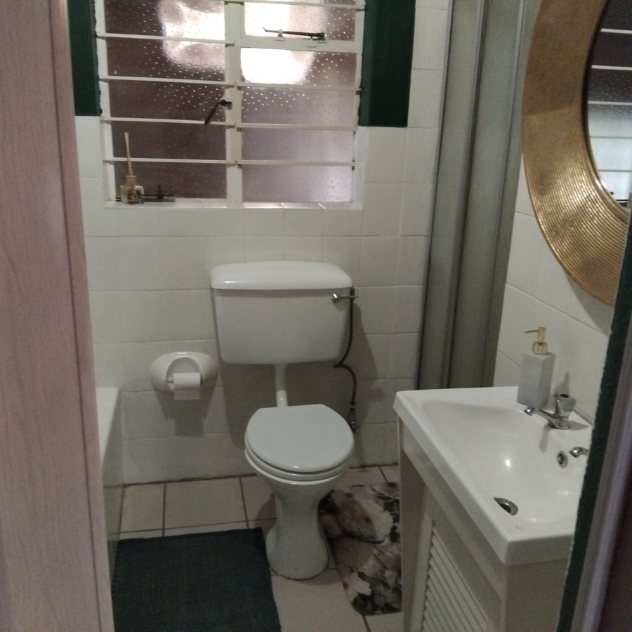 4 Bedroom Property for Sale in Greenhills Gauteng