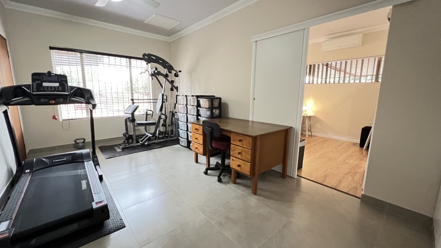 4 Bedroom Property for Sale in Helikonpark Gauteng