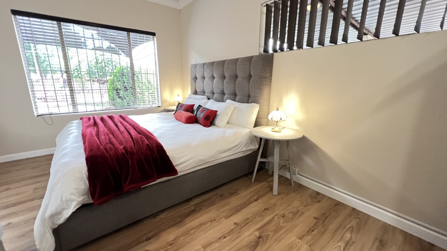 4 Bedroom Property for Sale in Helikonpark Gauteng