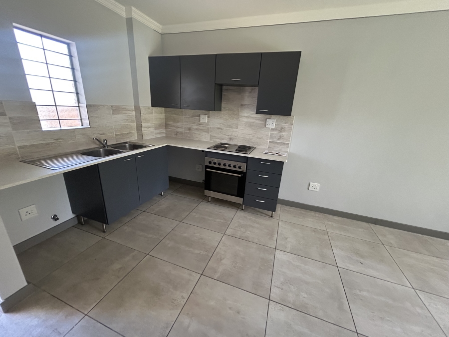 To Let 1 Bedroom Property for Rent in Blue Hills Gauteng