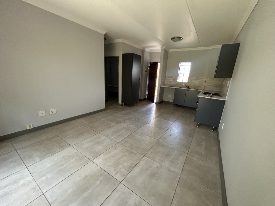To Let 1 Bedroom Property for Rent in Blue Hills Gauteng
