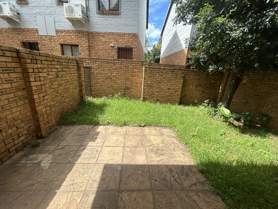 To Let 1 Bedroom Property for Rent in Blue Hills Gauteng