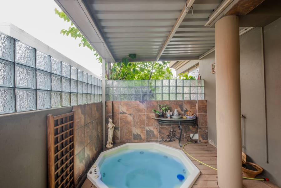 3 Bedroom Property for Sale in Rietvalleirand Gauteng