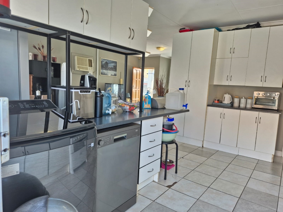 3 Bedroom Property for Sale in The Orchards Gauteng