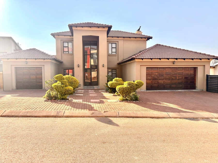 5 Bedroom Property for Sale in Magaliesberg Country Estate Gauteng