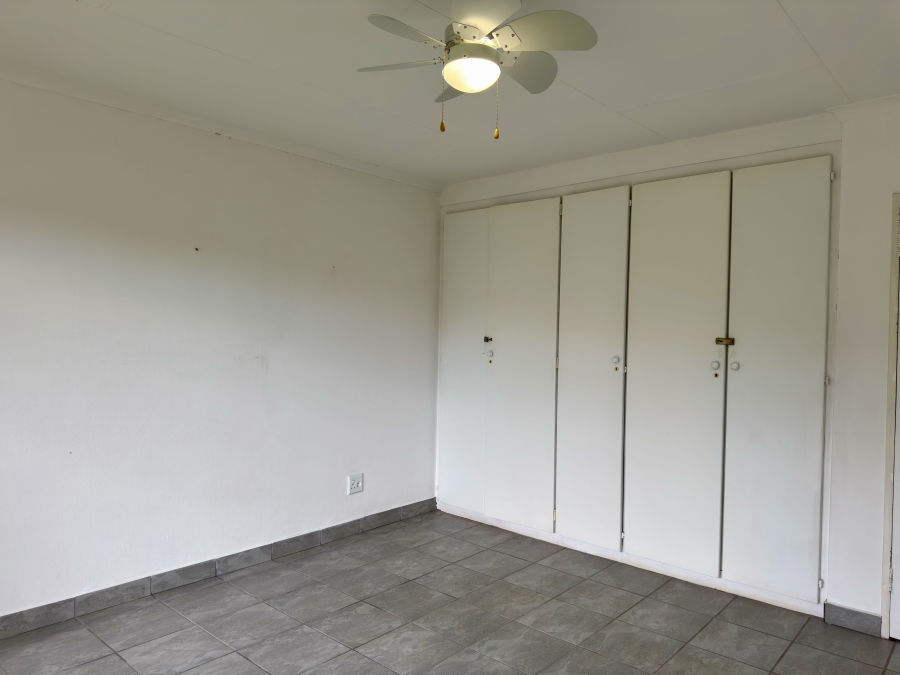 2 Bedroom Property for Sale in Die Wilgers Gauteng