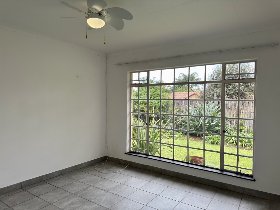 2 Bedroom Property for Sale in Die Wilgers Gauteng