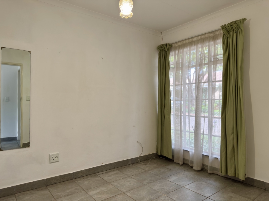 2 Bedroom Property for Sale in Die Wilgers Gauteng