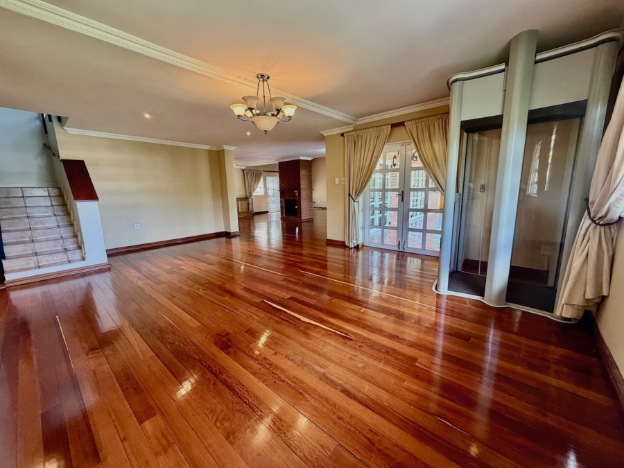 3 Bedroom Property for Sale in The Glades Gauteng