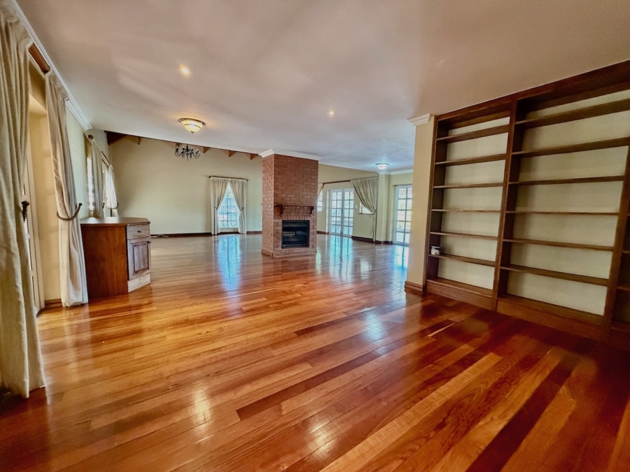 3 Bedroom Property for Sale in The Glades Gauteng