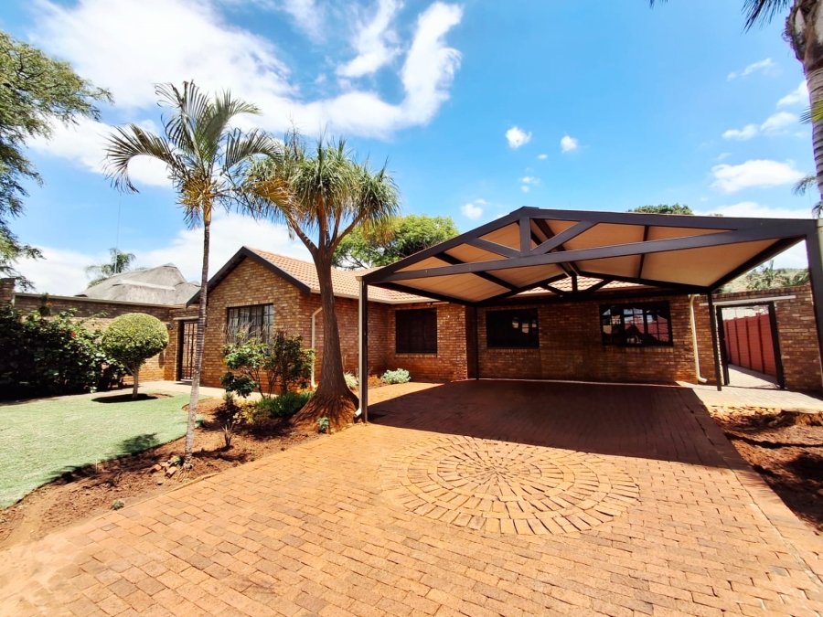4 Bedroom Property for Sale in Montana Park Gauteng