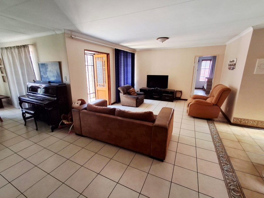 4 Bedroom Property for Sale in Montana Park Gauteng