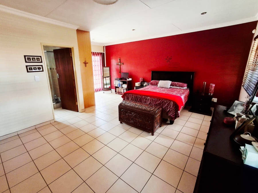 4 Bedroom Property for Sale in Montana Park Gauteng