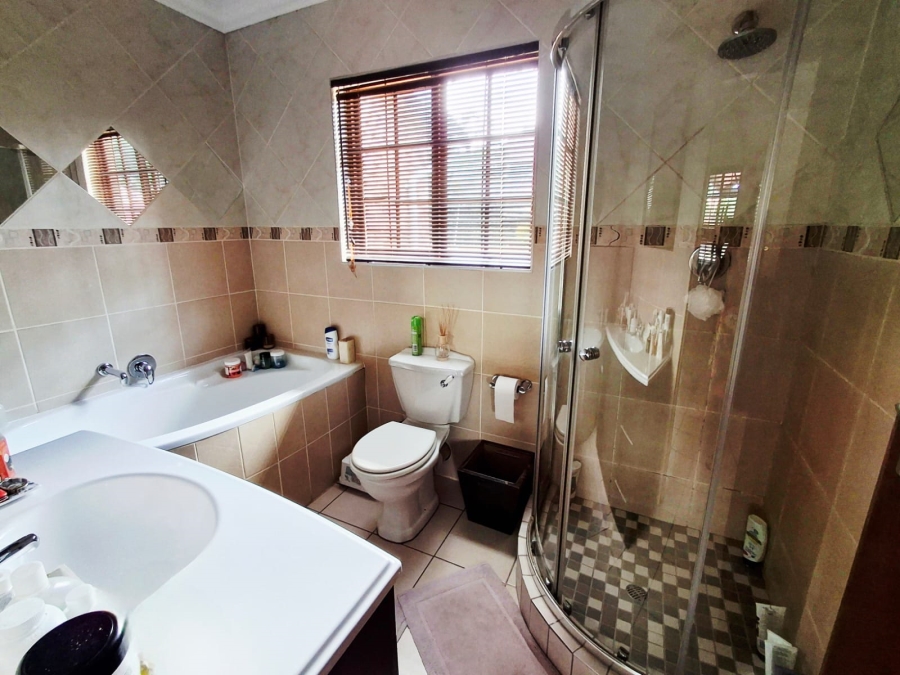 4 Bedroom Property for Sale in Montana Park Gauteng