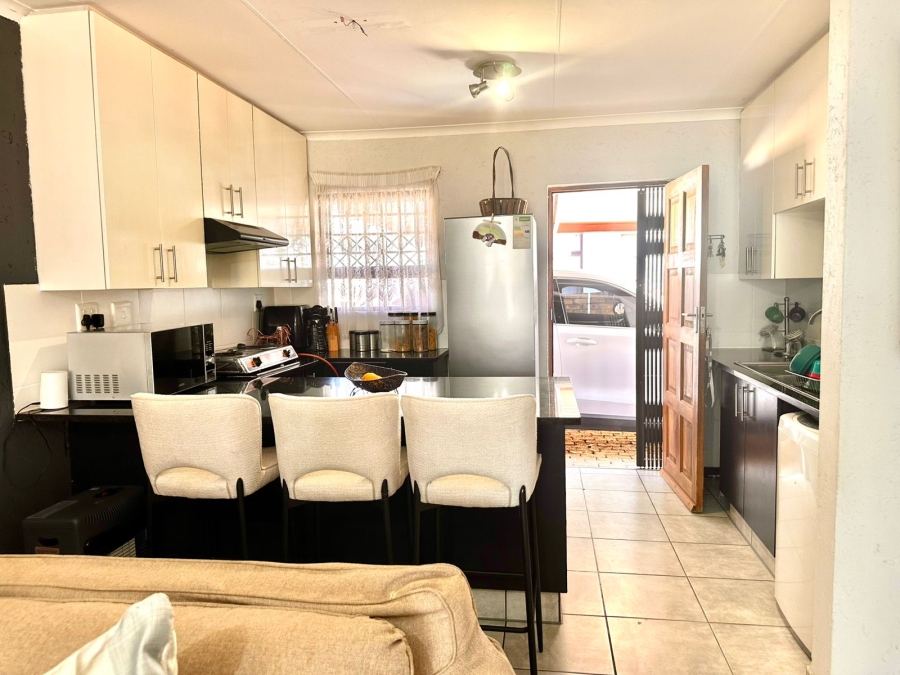 4 Bedroom Property for Sale in Chantelle Gauteng